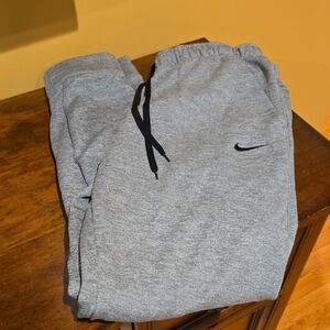 Nike Therma-Fit Heather Gray Joggers Men's Large